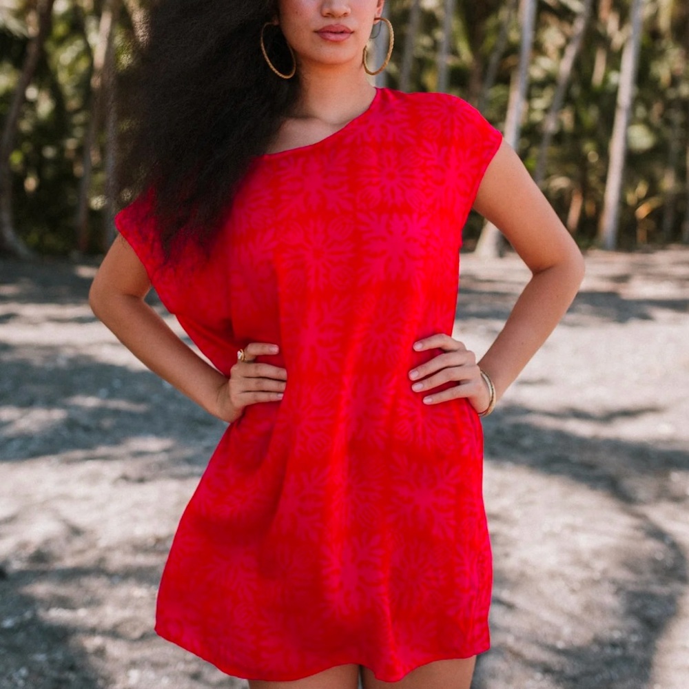 BNWT Alohiwai Mica Dress